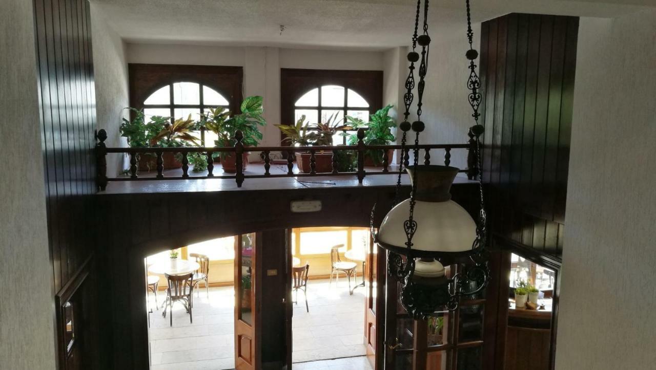 Hotel Montero Mondoñedo Buitenkant foto