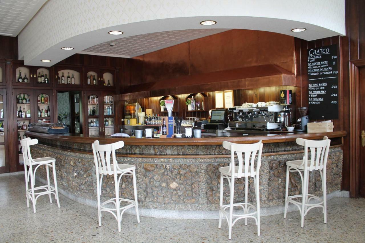 Hotel Montero Mondoñedo Buitenkant foto